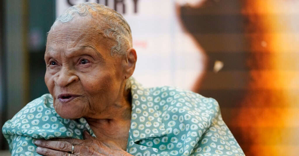 Viola Fletcher, Oldest Survivor of the Tulsa Race Massacre, Dies at 111