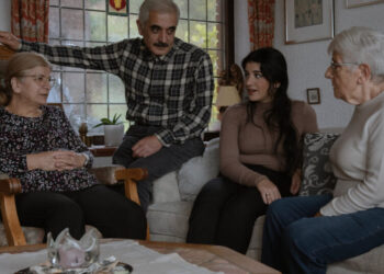 Old Divides of East and West Haunt Germany’s Newest Arrivals