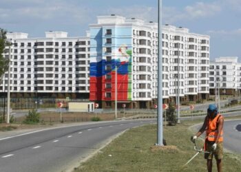 In Russian-Occupied Mariupol, Everything Ukrainian Must Go