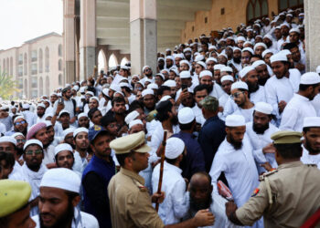 At a Shared Symbol of Jihad, the Taliban Defy Their Old Ties With Pakistan