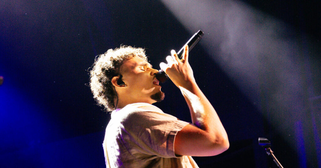 The Basketball Star Who Accidentally Became a Country Music Heartthrob