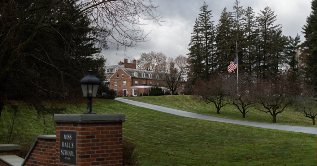 Students Accused a Teacher of Sexual Abuse. Prosecutors Say They Can’t Charge Him.