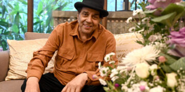 Dharmendra, Bollywood Leading Man Who Played Heroes and Thieves, Dies at 89