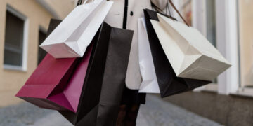 Love Clothes? We Want to Hear About Your Favorite Stores.