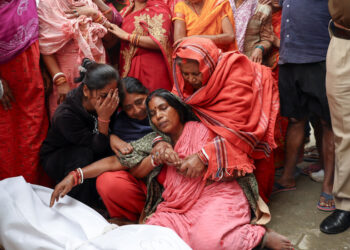 Modi Vows Justice as Police Suspect Terrorism in Deadly New Delhi Blast