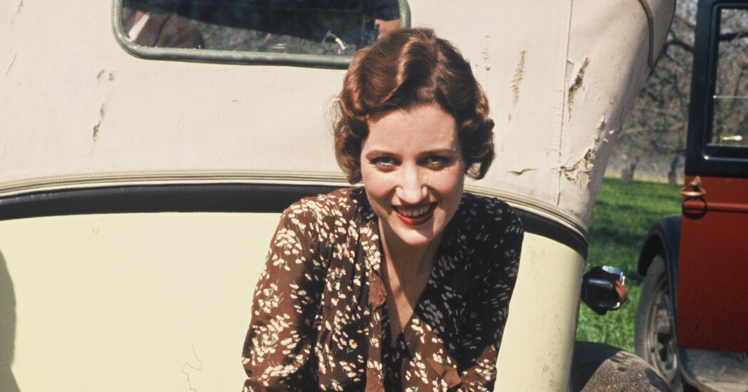 Sally Kirkland, Scene-Stealing Actress, Dies at 84