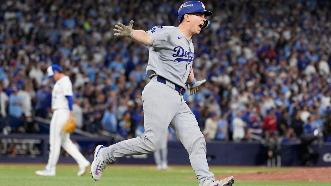 11th-inning homer lifts Dodgers over Blue Jays to win back-to-back World Series