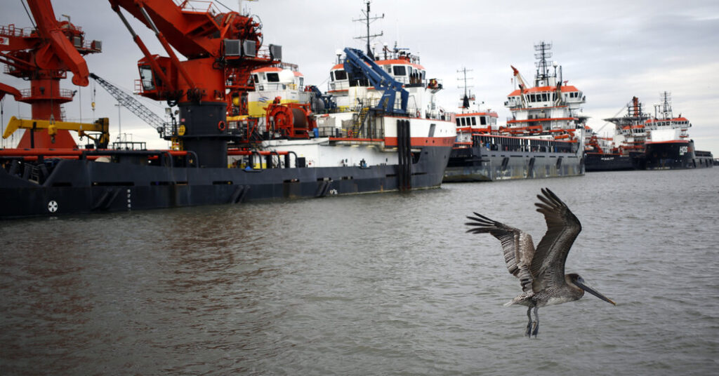 Trump Plans to Open More Than a Billion Acres of U.S. Waters to Drilling