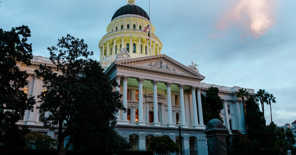 F.B.I. Letters Send Shivers Through California’s Political Inner Circle