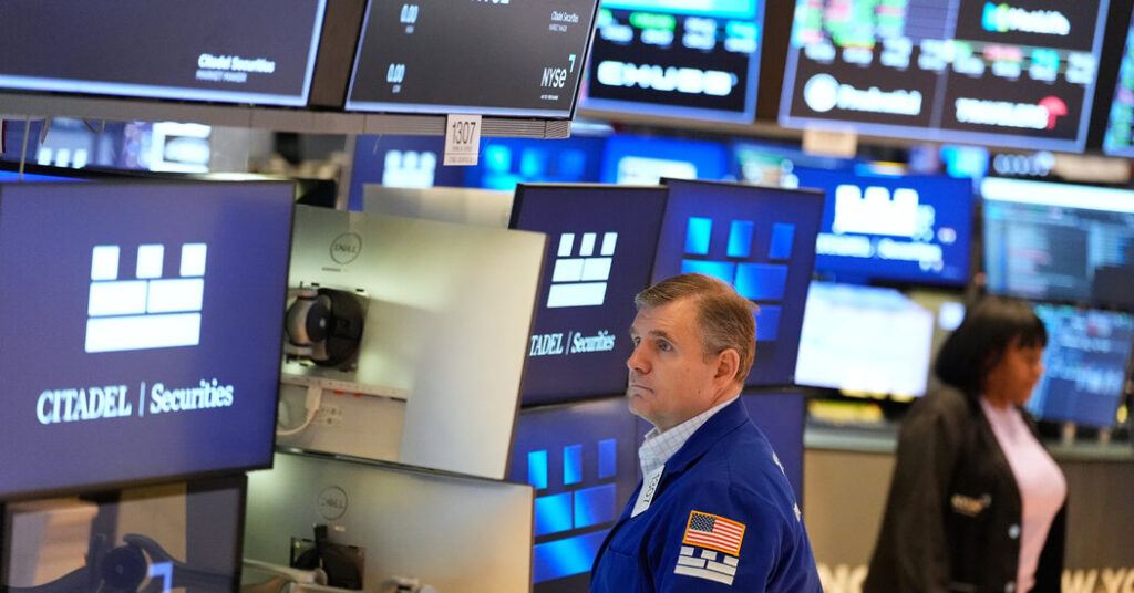 Stock Market Rally Is Dented as Signs of Worry Emerge