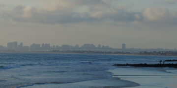 4 Dead After Suspected Migrant Boat Overturns Near a San Diego Area Beach