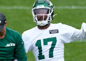 New York Jets Player Kris Boyd Is Critically Wounded in Shooting