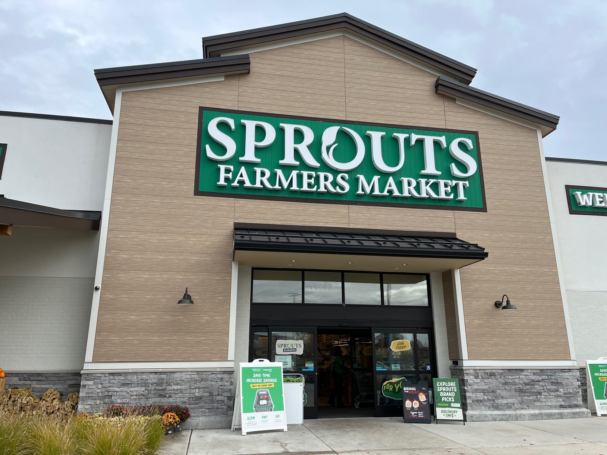 The entrance to a Sprouts Farmers Market store