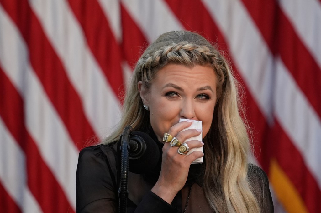 Erika Kirk's public mourning of her late husband has sparked criticism from both the left and right.