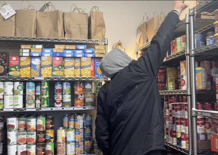 ‘It’s scary’: SNAP recipients brace for fallout as benefits vanish during shutdown