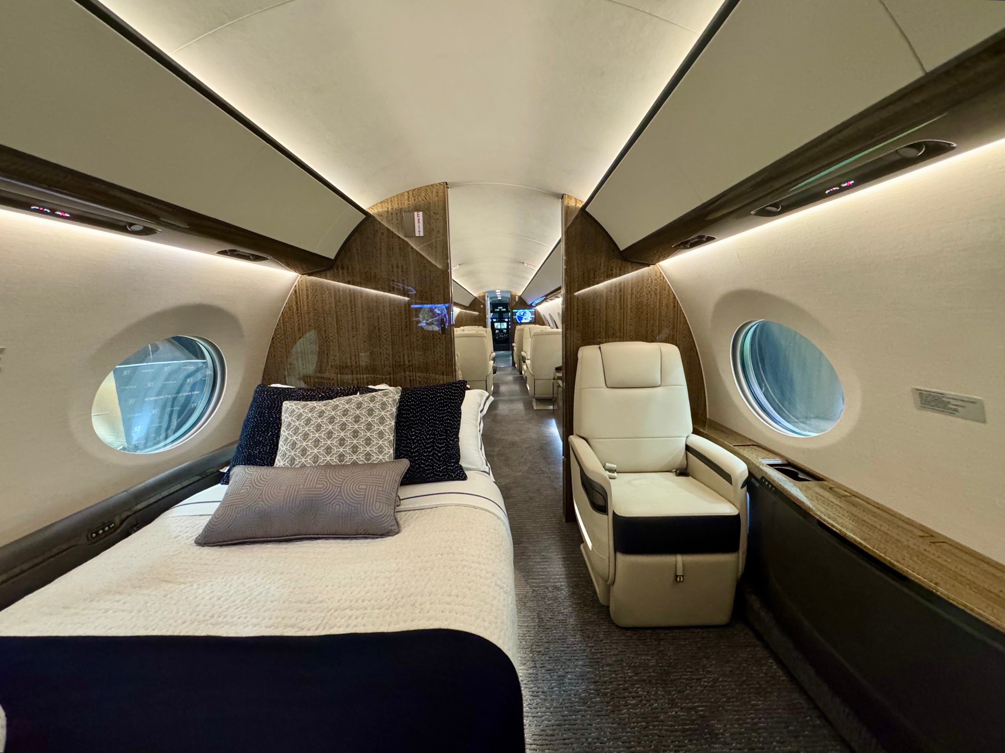 The bedroom inside the G700.