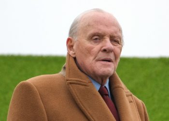 Anthony Hopkins calls mental health labels ‘nonsense,’ dismisses autism diagnosis from his wife