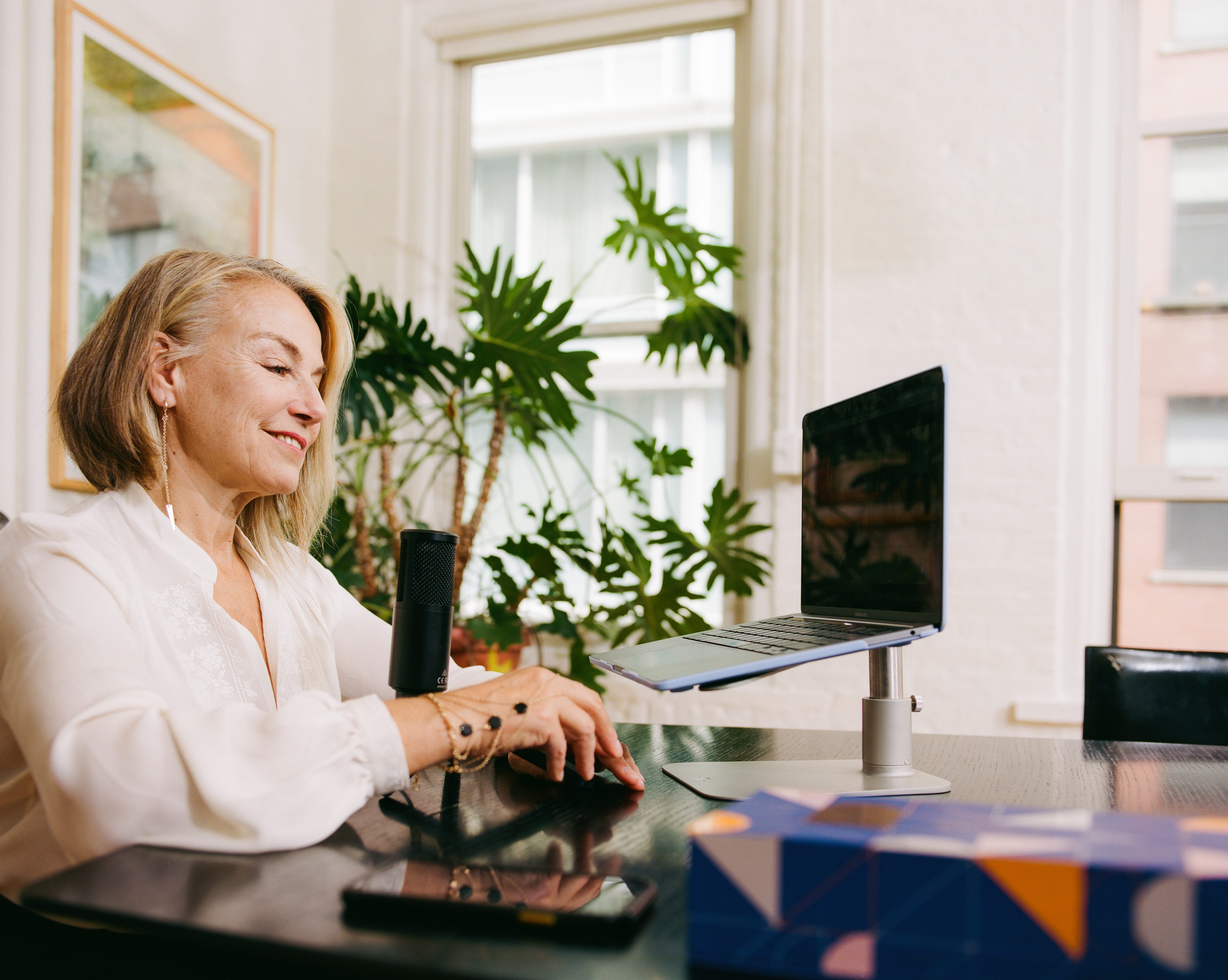 Esther Perel computer