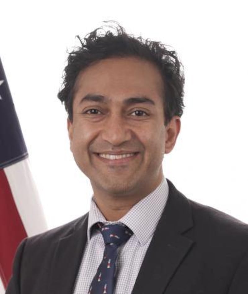 Vinay Prasad's official FDA portrait.