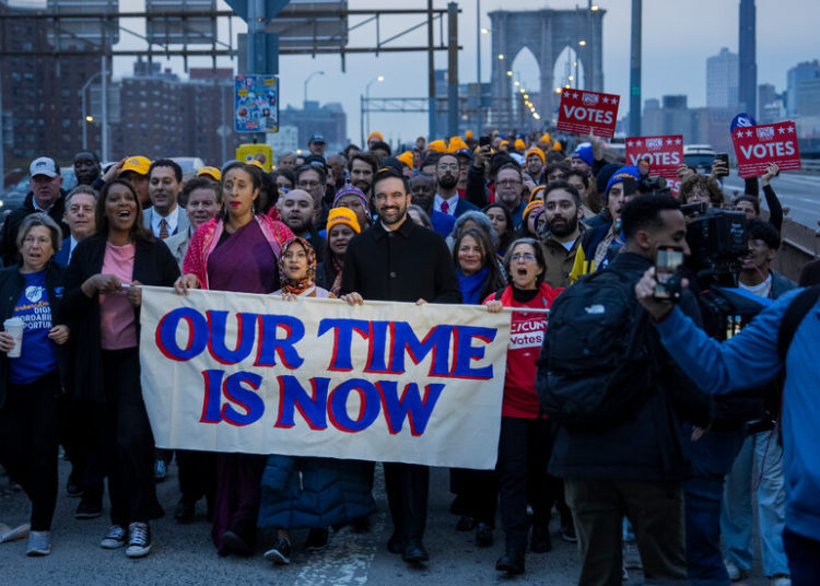Mamdani Crosses Brooklyn Bridge at Sunrise to Signal ‘New Day’ for City