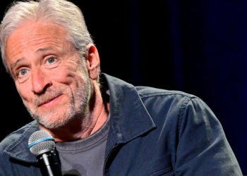 Jon Stewart Signs Extension for ‘Daily Show’ Through 2026