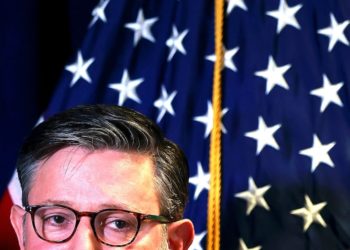 Mike Johnson Mocked for Repeatedly Insisting He Doesn’t Know Anything About President Trump