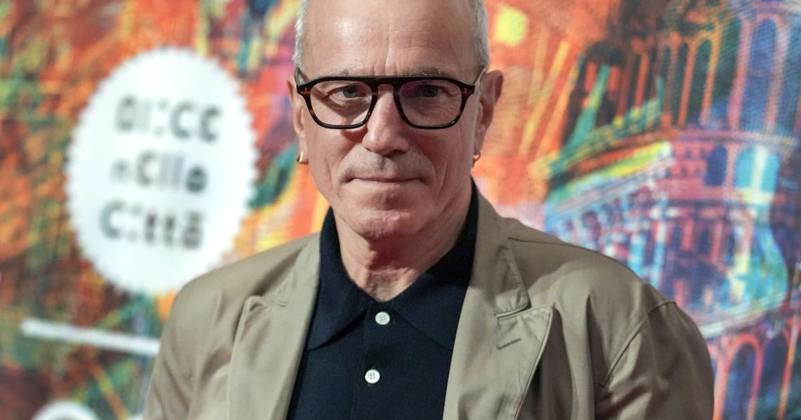 Daniel Day-Lewis Calls Out Brian Cox in Method Acting Feud