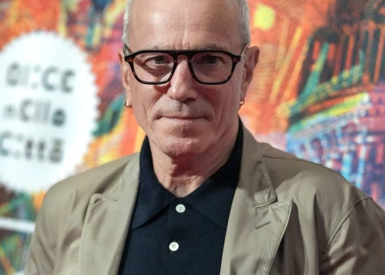 Daniel Day-Lewis Calls Out Brian Cox in Method Acting Feud