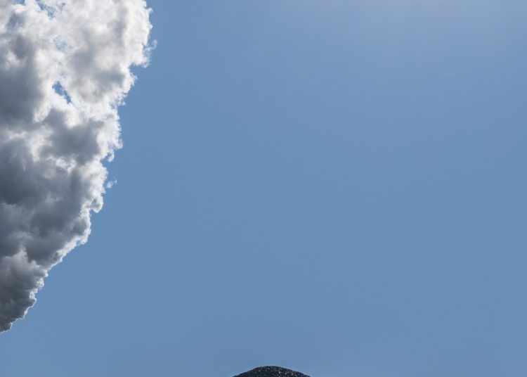 World ‘very likely’ to exceed 1.5C climate goal in next decade: UN