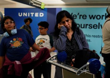 US transport secretary warns of ‘mass chaos’ if gov’t shutdown prolongs