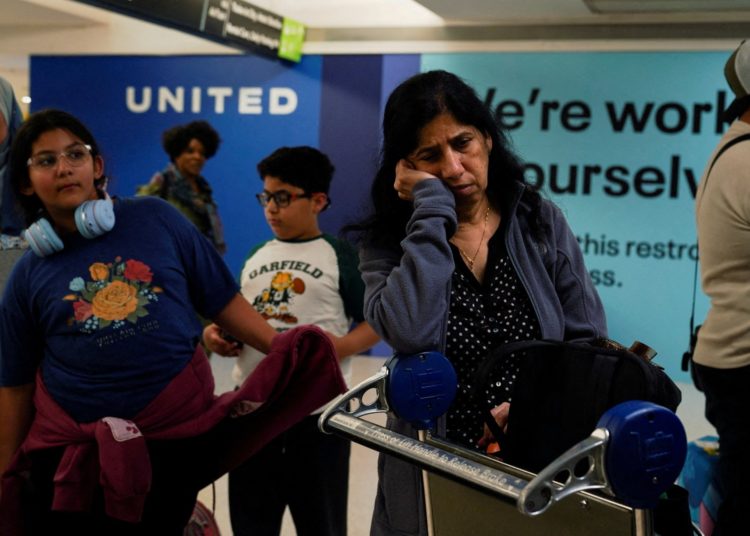 US transport secretary warns of ‘mass chaos’ if gov’t shutdown prolongs