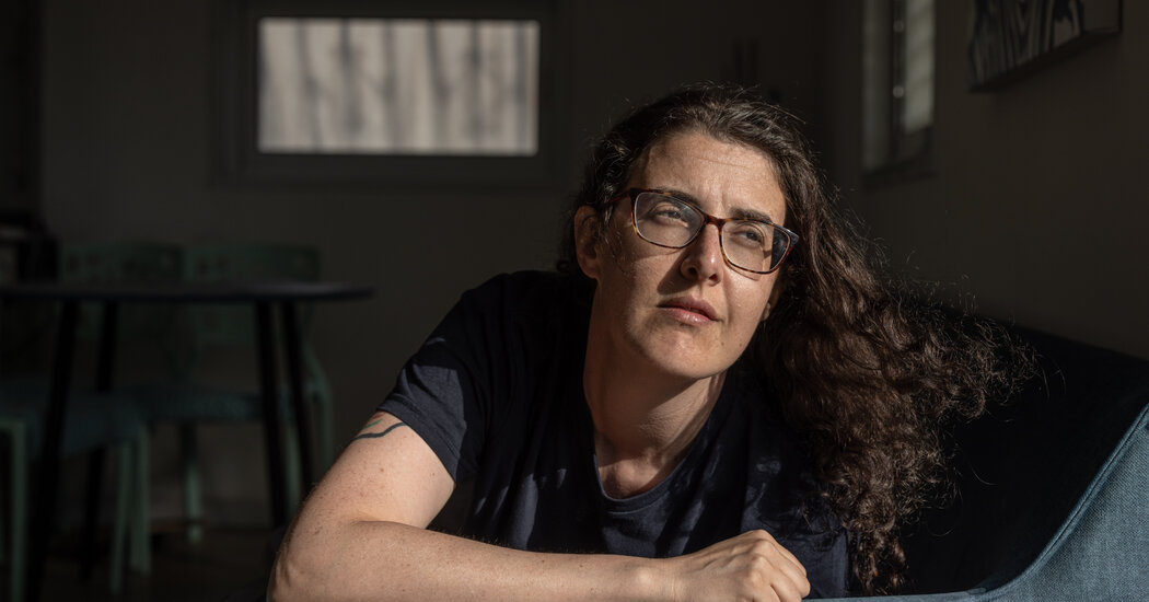 A Woman Tells of Torture and 2½ Years of Captivity by an Iraqi Militia