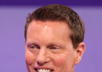 Nolte: Trump Pal Ellison Owns Paramount and CBS–Now He Wants Warner Bros.