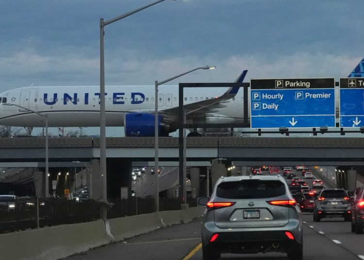 FAA reducing air traffic by 10% across 40 ‘high-volume’ markets during government shutdown