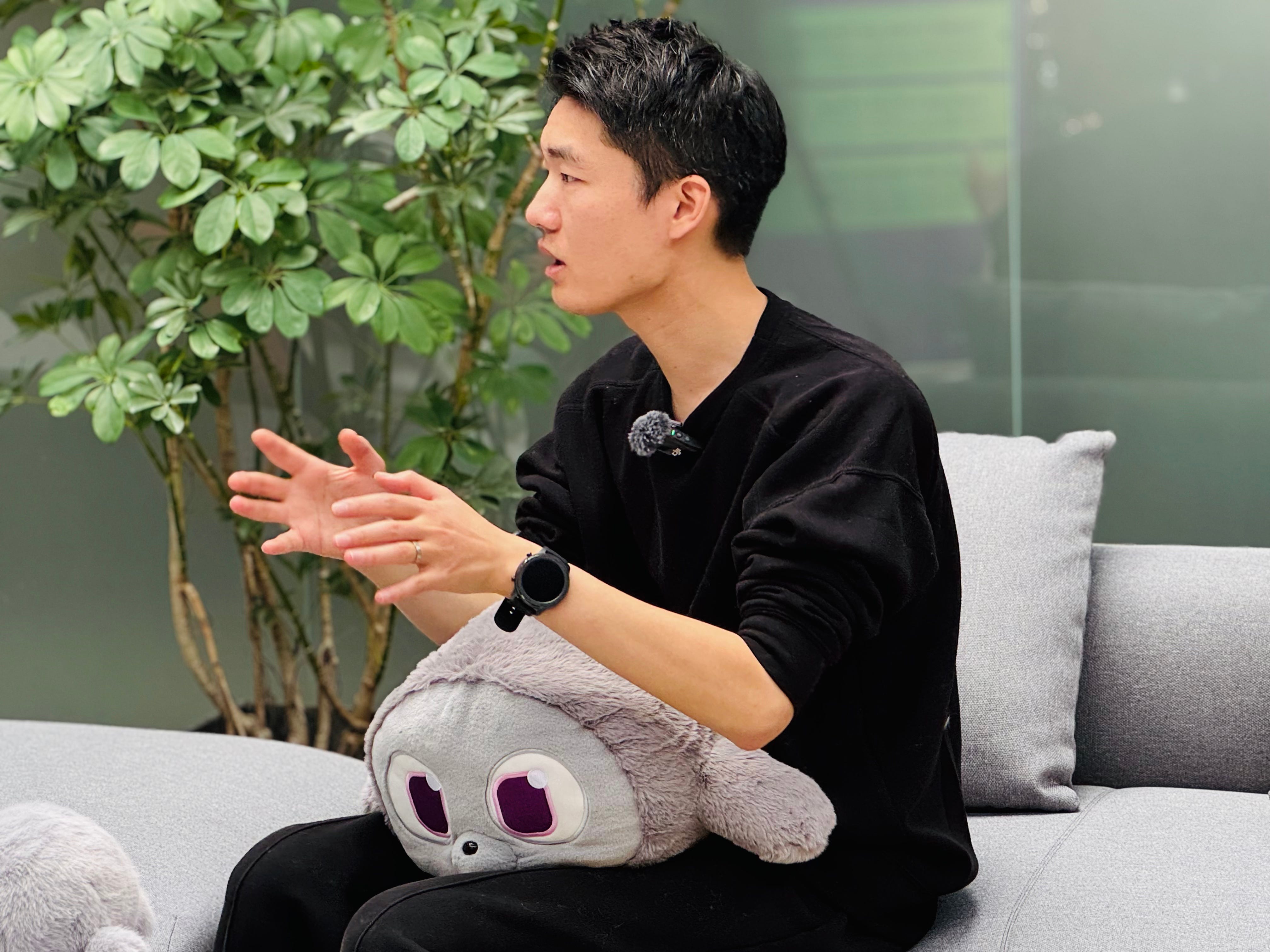 He Jiabin is CEO of a robotics startup called Ropet, where he's building AI-powered robotic pets.