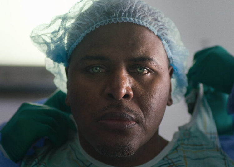 ‘Caterpillar’ Review: Risking Their Sight to be Seen Anew