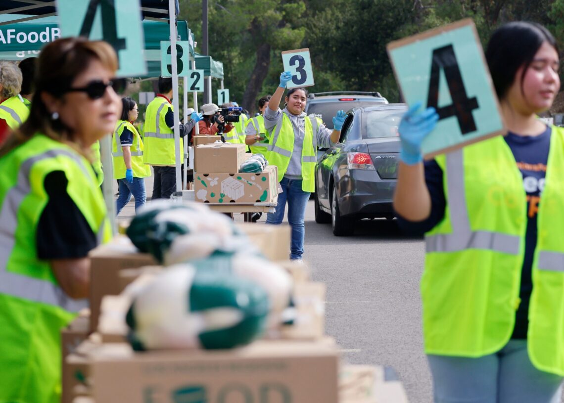 When neighbors lost SNAP benefits, the internet stepped in to feed them