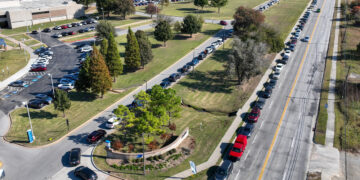 Supreme Court extends pause on order requiring full SNAP payments