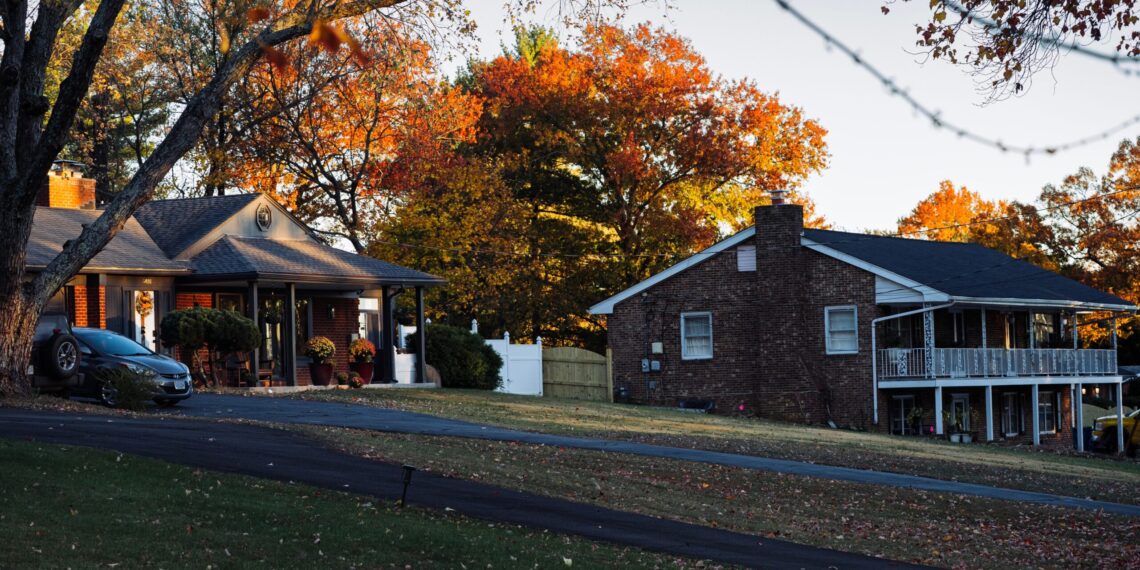 Eclectic homes have ties to history in Virginia’s Lincolnia Park