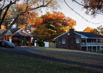 Eclectic homes have ties to history in Virginia’s Lincolnia Park