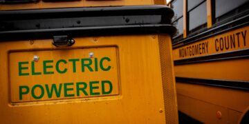 A school district’s deal to shift to electric buses hits another bump