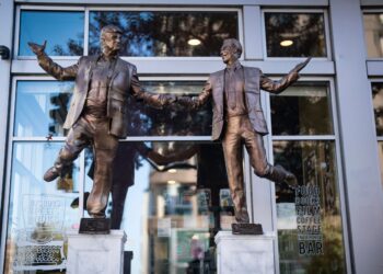 Satirical Trump statue returns after more Epstein emails released