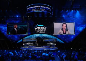 Seeking investors for Venezuela, Machado backs Trump’s military moves