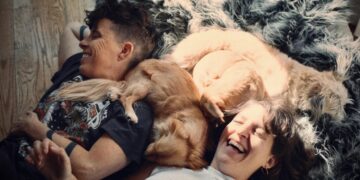 The Life-Affirming Story of Cancer, Poetry, and Love Behind Come See Me in the Good Light