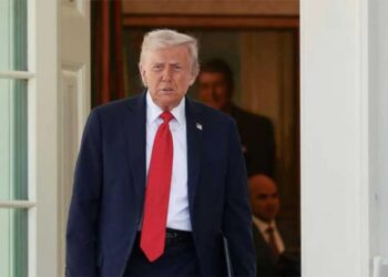 ‘Rattled’ Trump taking new approach to keep his base from turning on him: report