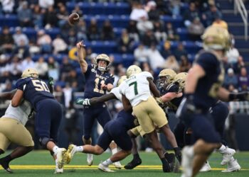 Navy’s two quarterbacks lead the way in a big win over South Florida