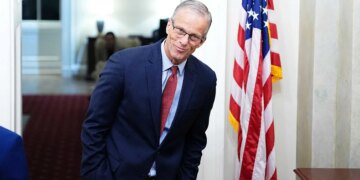 GOP commits ‘two self-owns’ after reversing push to ‘give themselves more money’: reporter