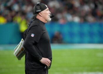 Times are tough for the Commanders, whether they play in Madrid or on Mars