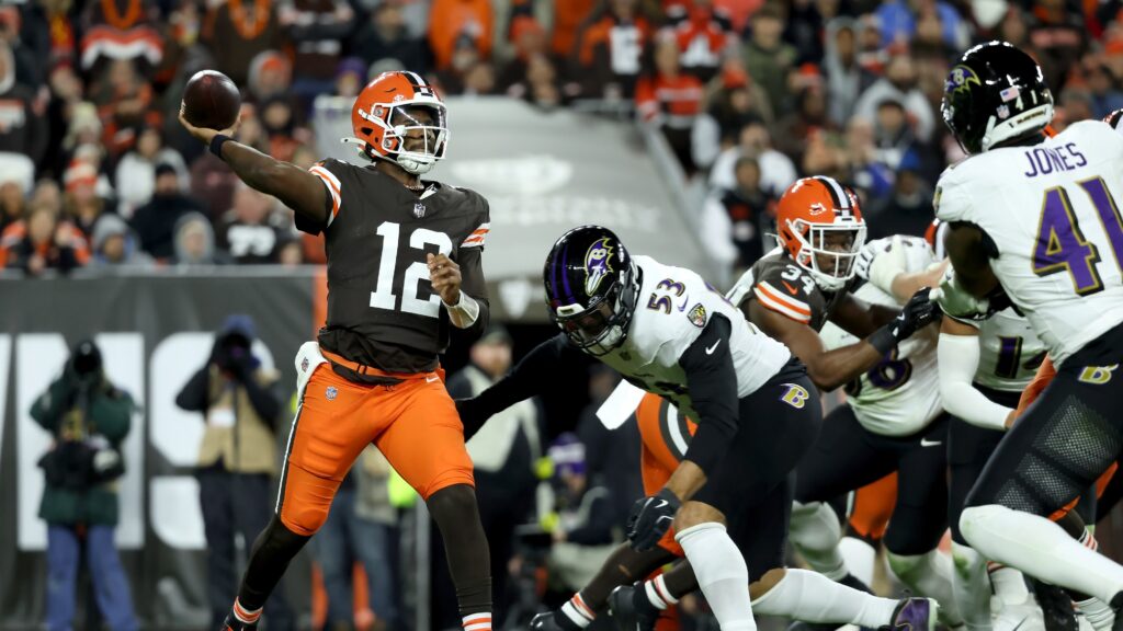 Shedeur Sanders’s NFL debut for Browns is one to forget