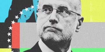 The ‘Easy Way’ to Crush the Mainstream Media